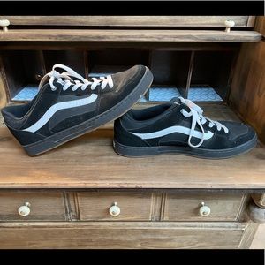 Black Van Tennis Shoes